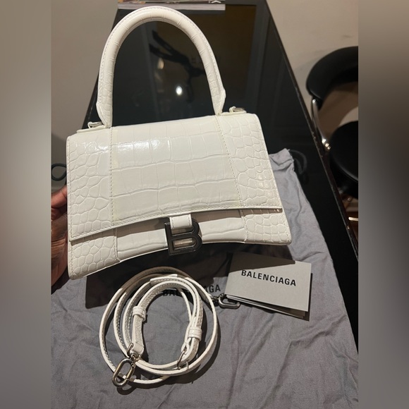 BALENCIAGA
Small Hourglass Tote Bag in white - Picture 1 of 10